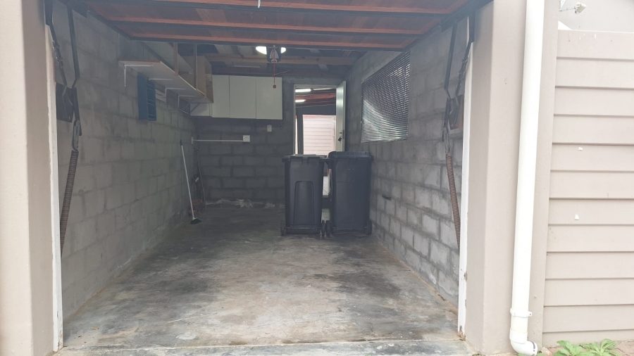 2 Bedroom Property for Sale in Admirals Park Western Cape